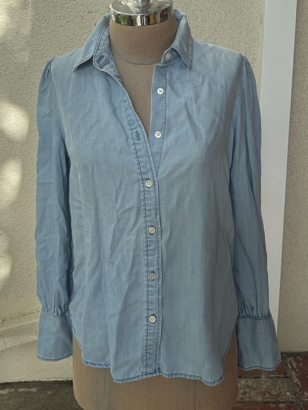 FRAME Denim Light Blue Chambray Button-Front shirt w/ puff sleeves from Neiman’s - Picture 3 of 11